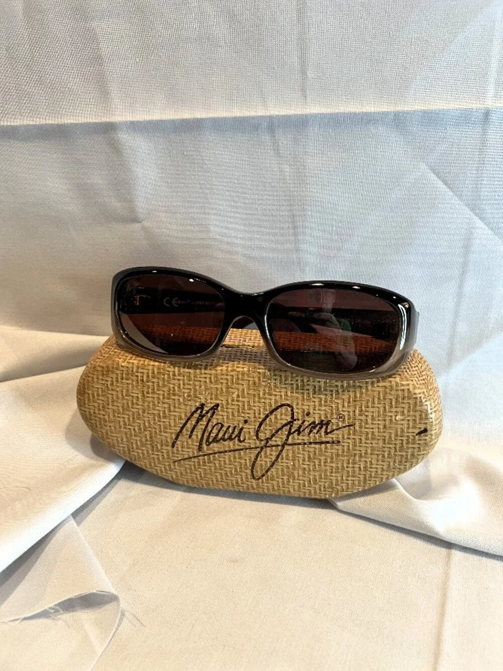 Maui Jim Sunglasses - Picture 2 of 11